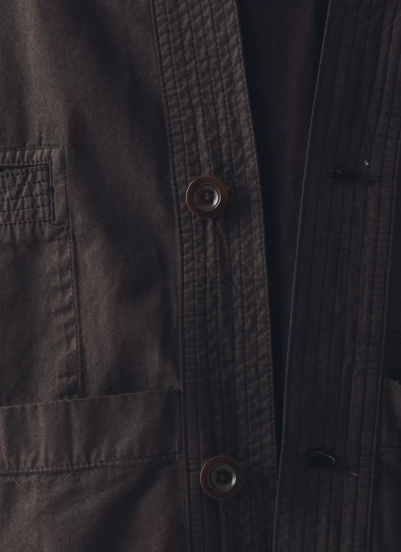 Brown jacket with multiple pockets 