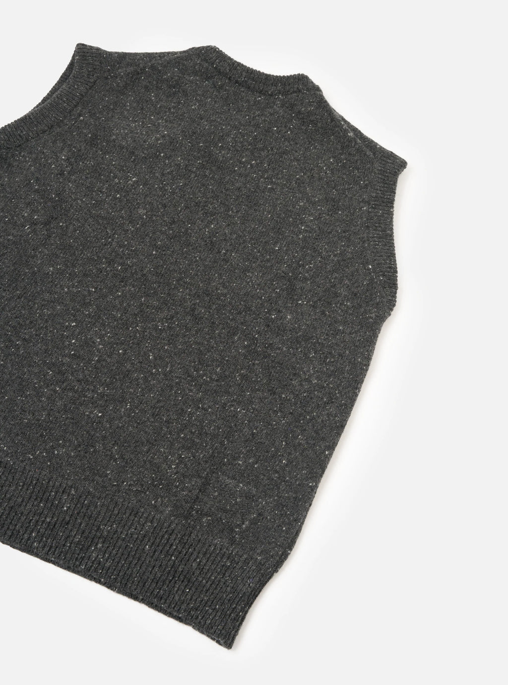 Universal Works Sweater Vest – Wool Fleck Black